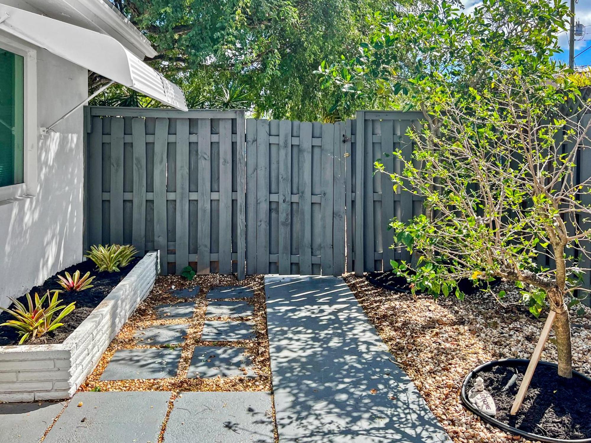 Stylish & Cozy Escape Near The Beach- Free Parking, Backyard, Private, Bbq Pompano Beach Exteriör bild